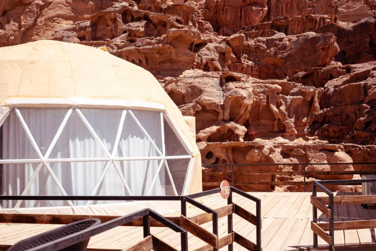Al Sultana Luxury Camp Villa Wadi Rum Eksteriør bilde