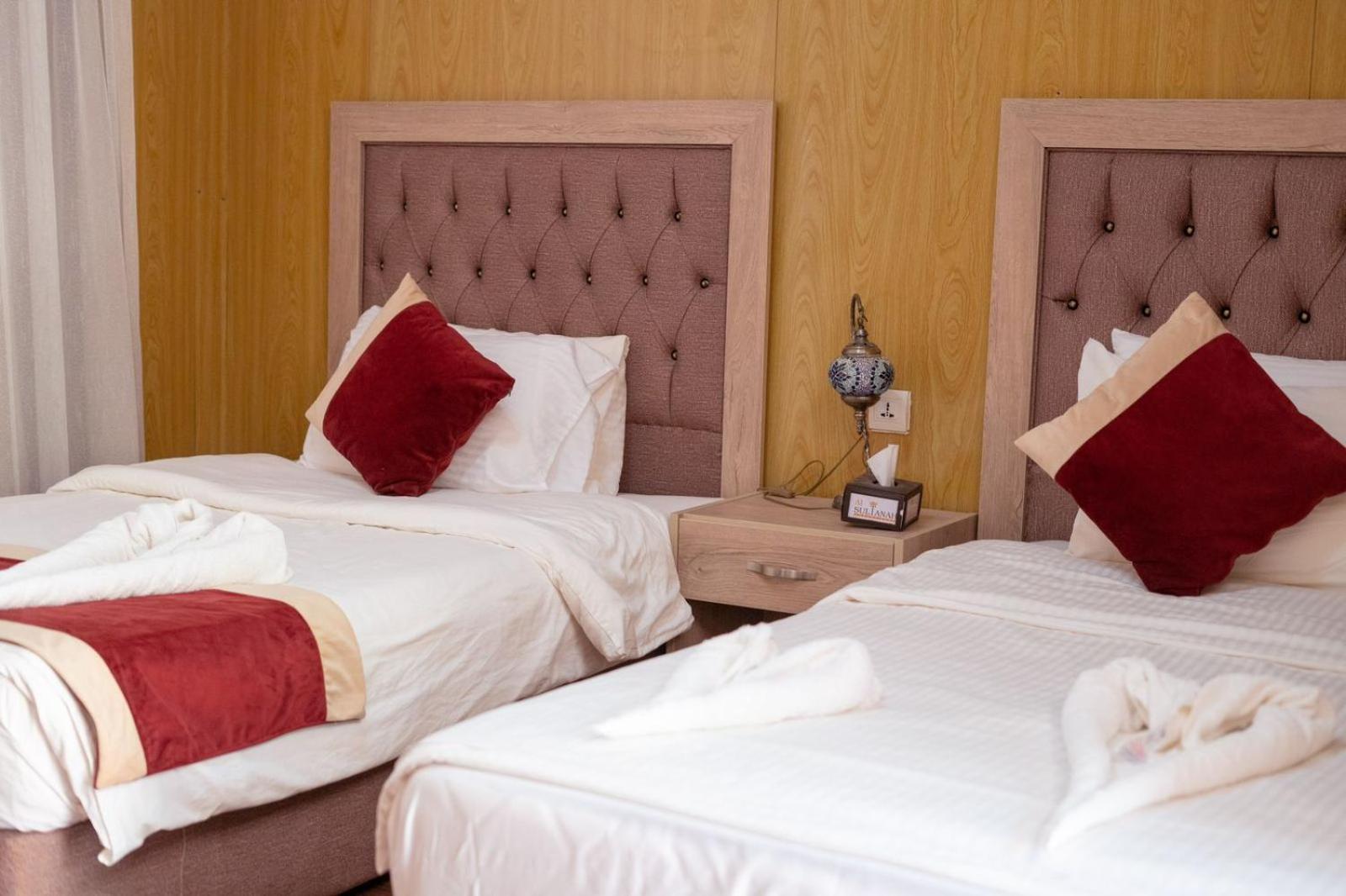 Al Sultana Luxury Camp Villa Wadi Rum Eksteriør bilde